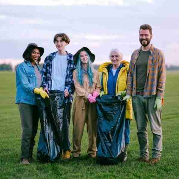 attract good people through volunteering group